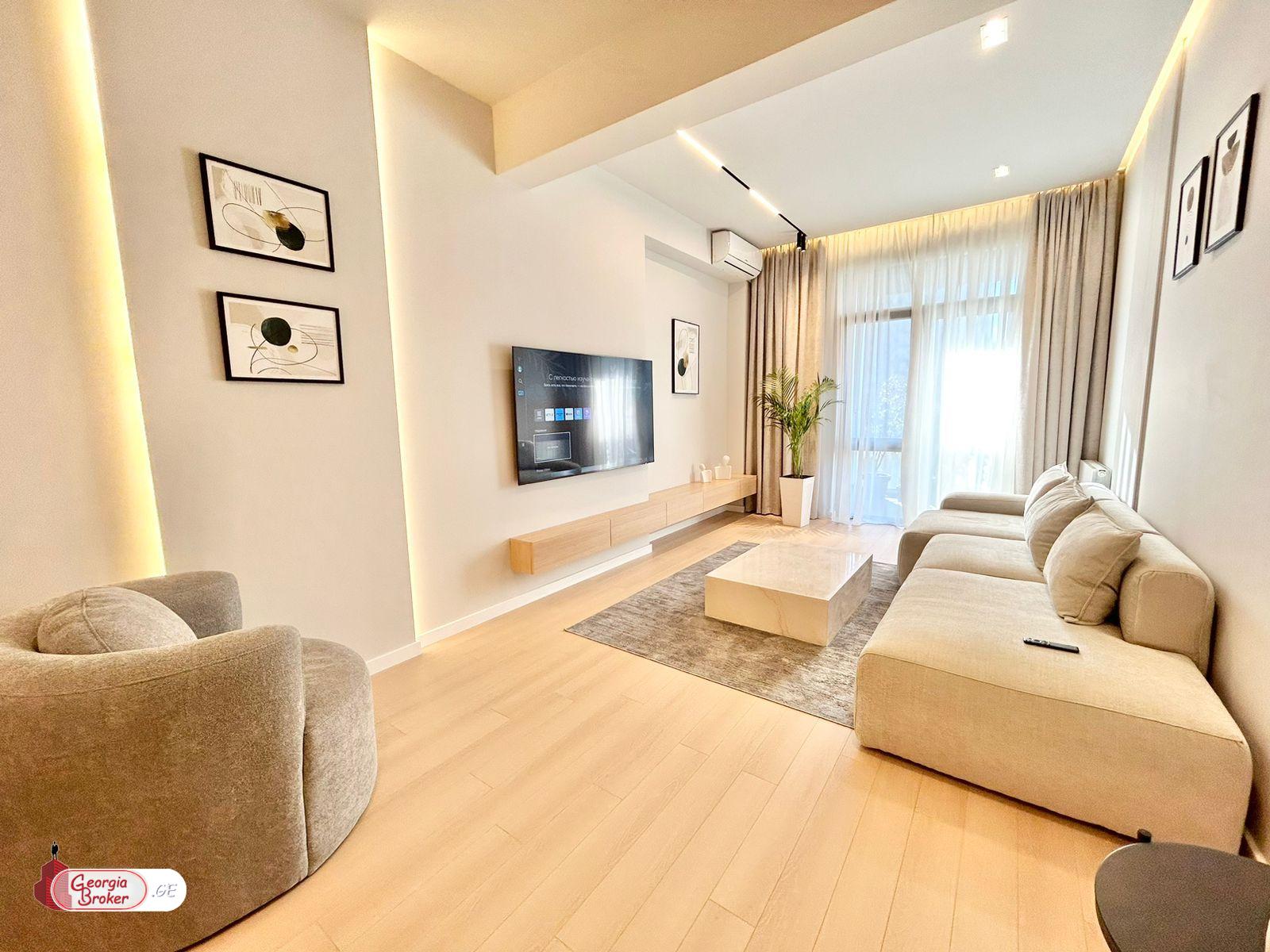 nearly repaired 2-room apartment for sale