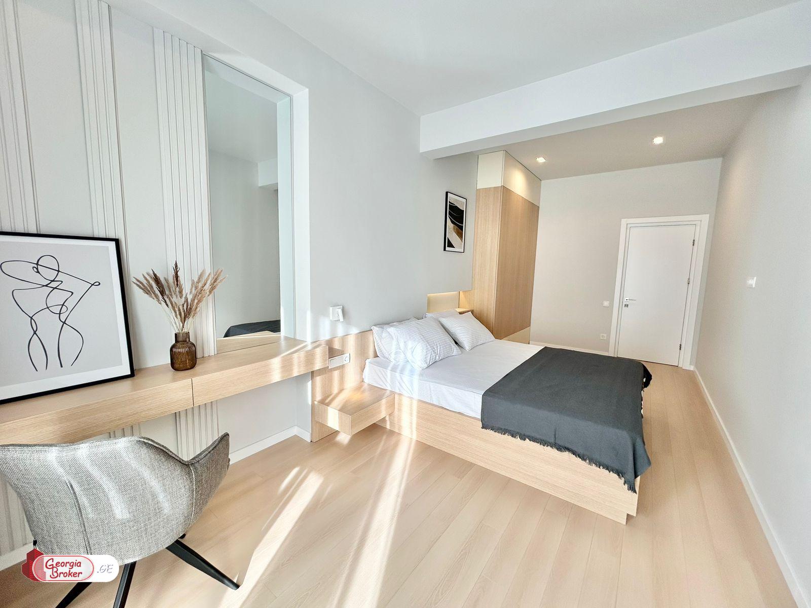 nearly repaired 2-room apartment for sale