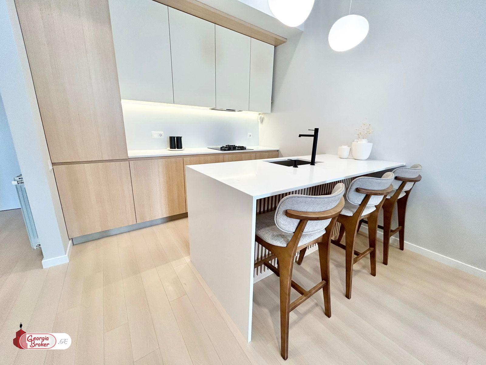 nearly repaired 2-room apartment for sale