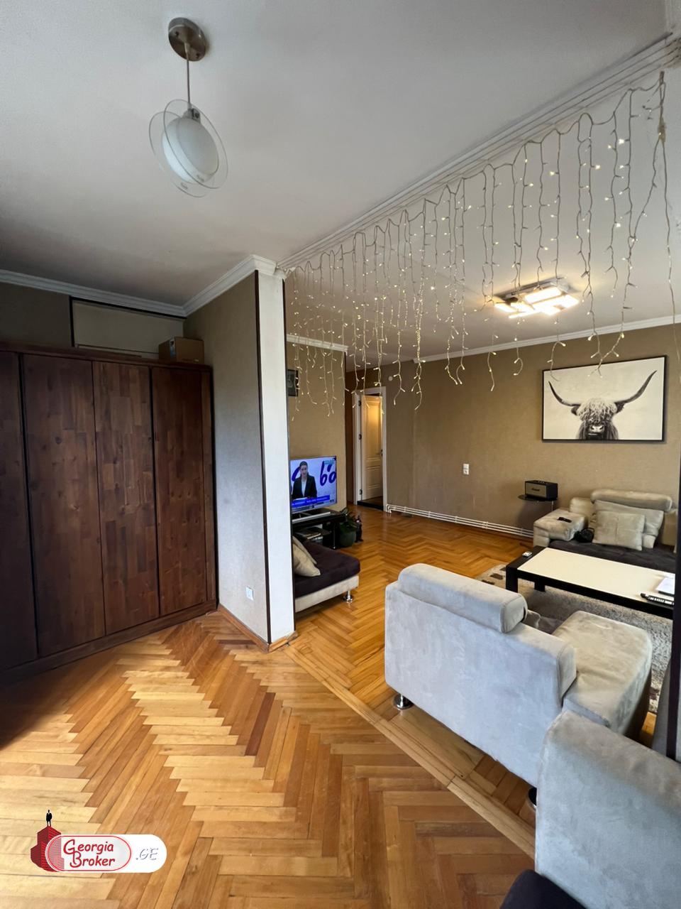 nearly repaired 3-room apartment for sale