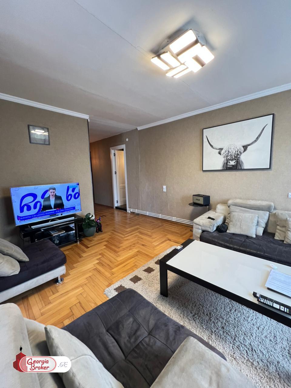 nearly repaired 3-room apartment for sale