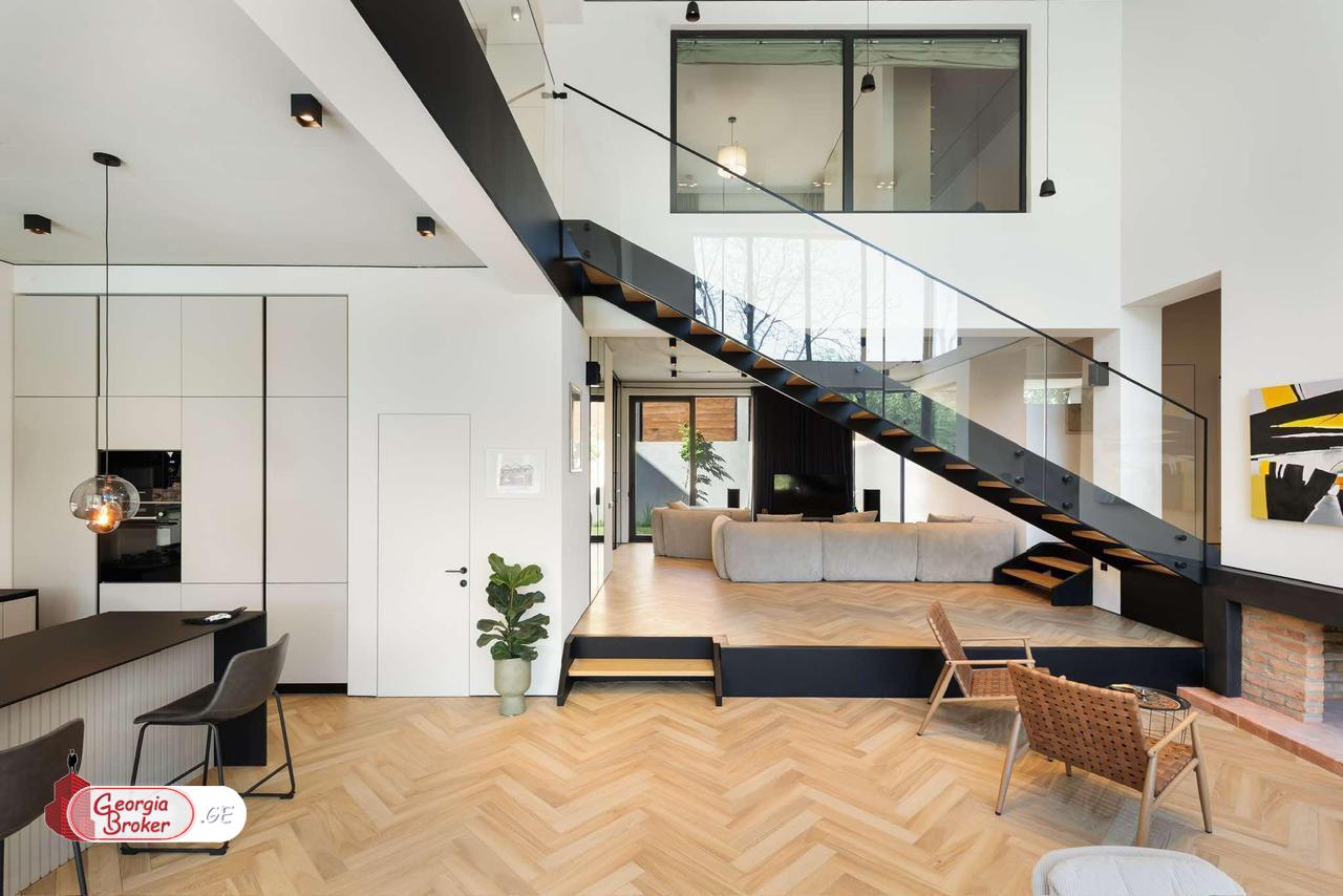 nearly repaired 5-room house for sale