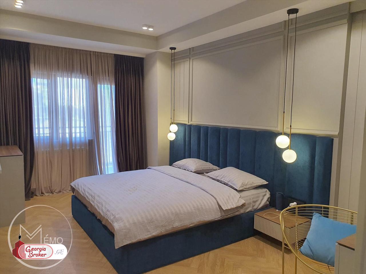 იყიდება ახალი გარემონტებული 3 ოთახიანი ბინა