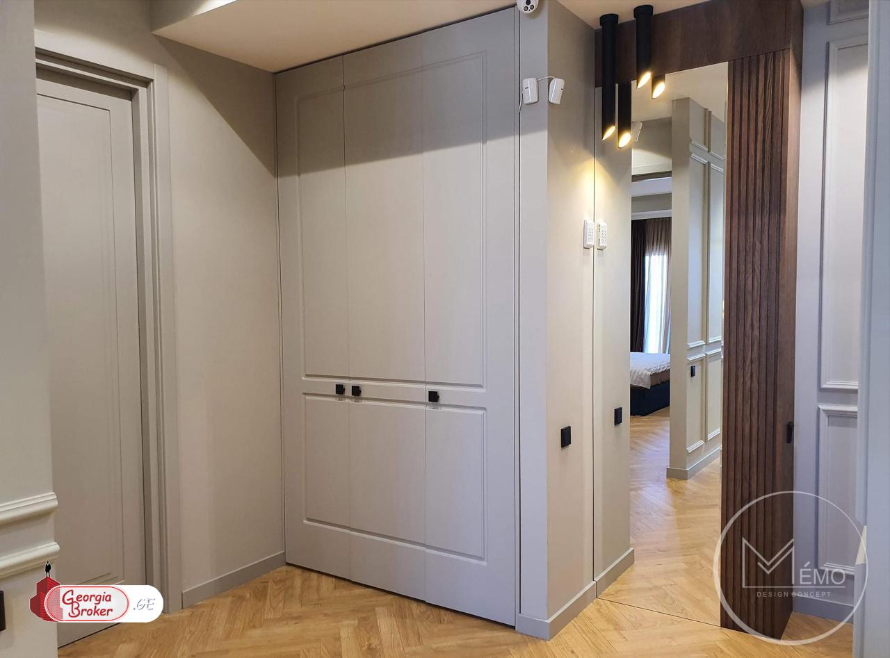 იყიდება ახალი გარემონტებული 3 ოთახიანი ბინა