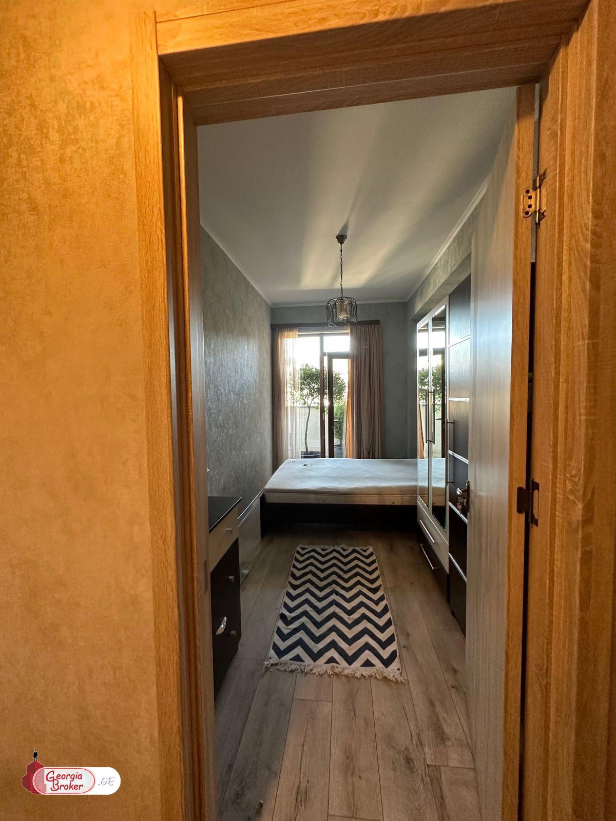 продается квартира с новым ремонтом 2-комнаты