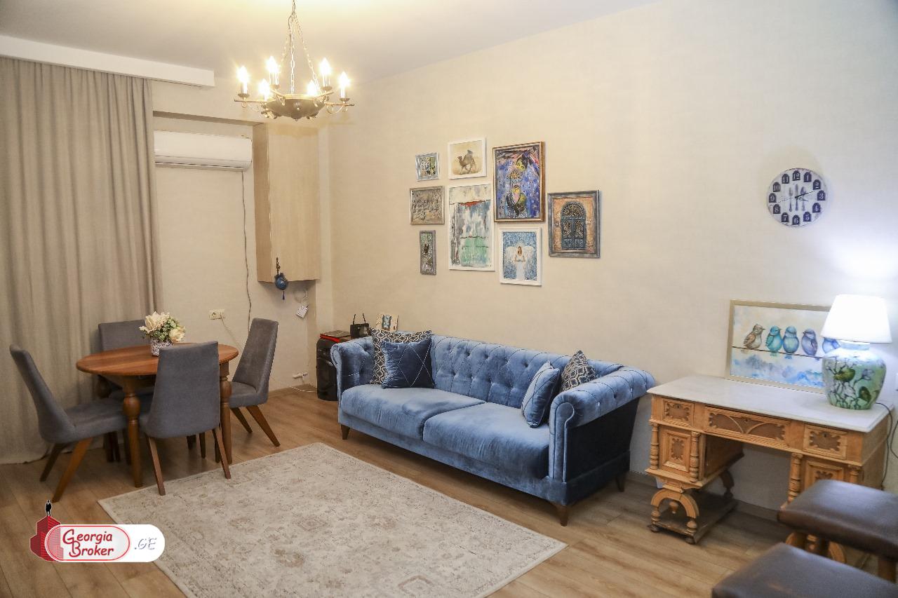 იყიდება ახალი გარემონტებული 2 ოთახიანი ბინა