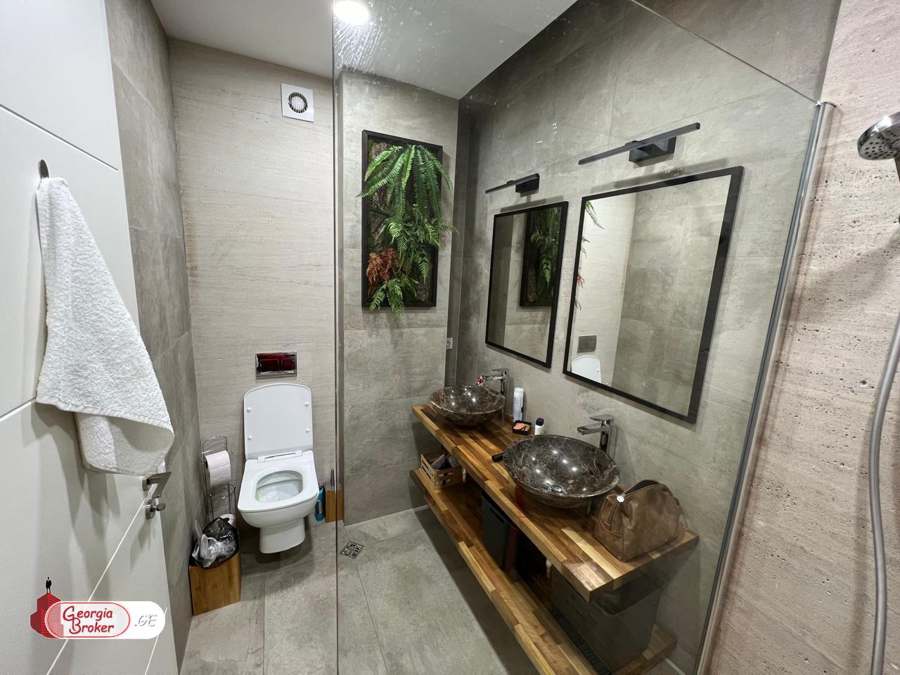 იყიდება ახალი გარემონტებული 2 ოთახიანი ბინა