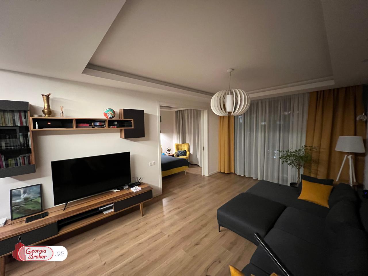 იყიდება ახალი გარემონტებული 2 ოთახიანი ბინა