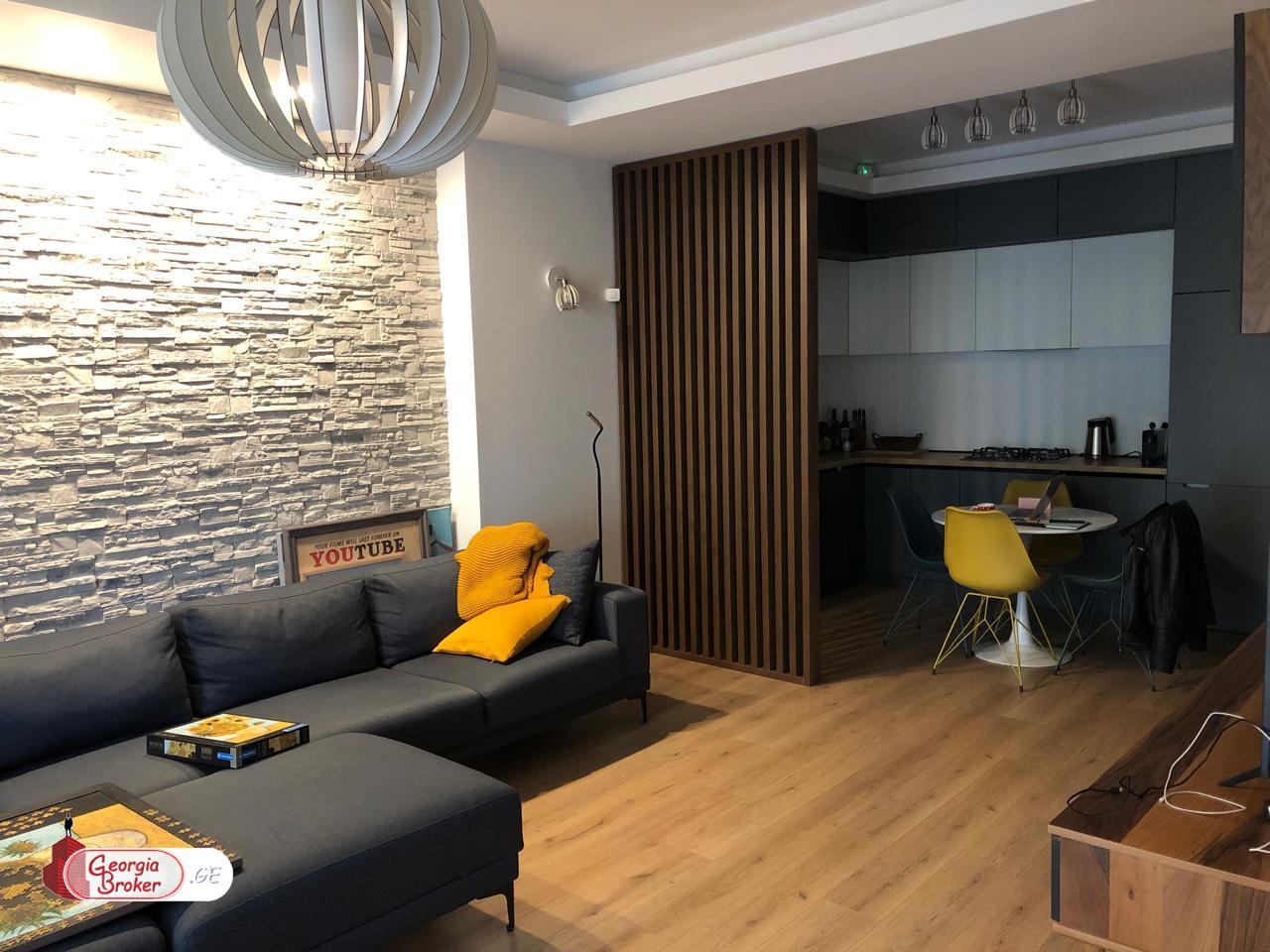 იყიდება ახალი გარემონტებული 2 ოთახიანი ბინა