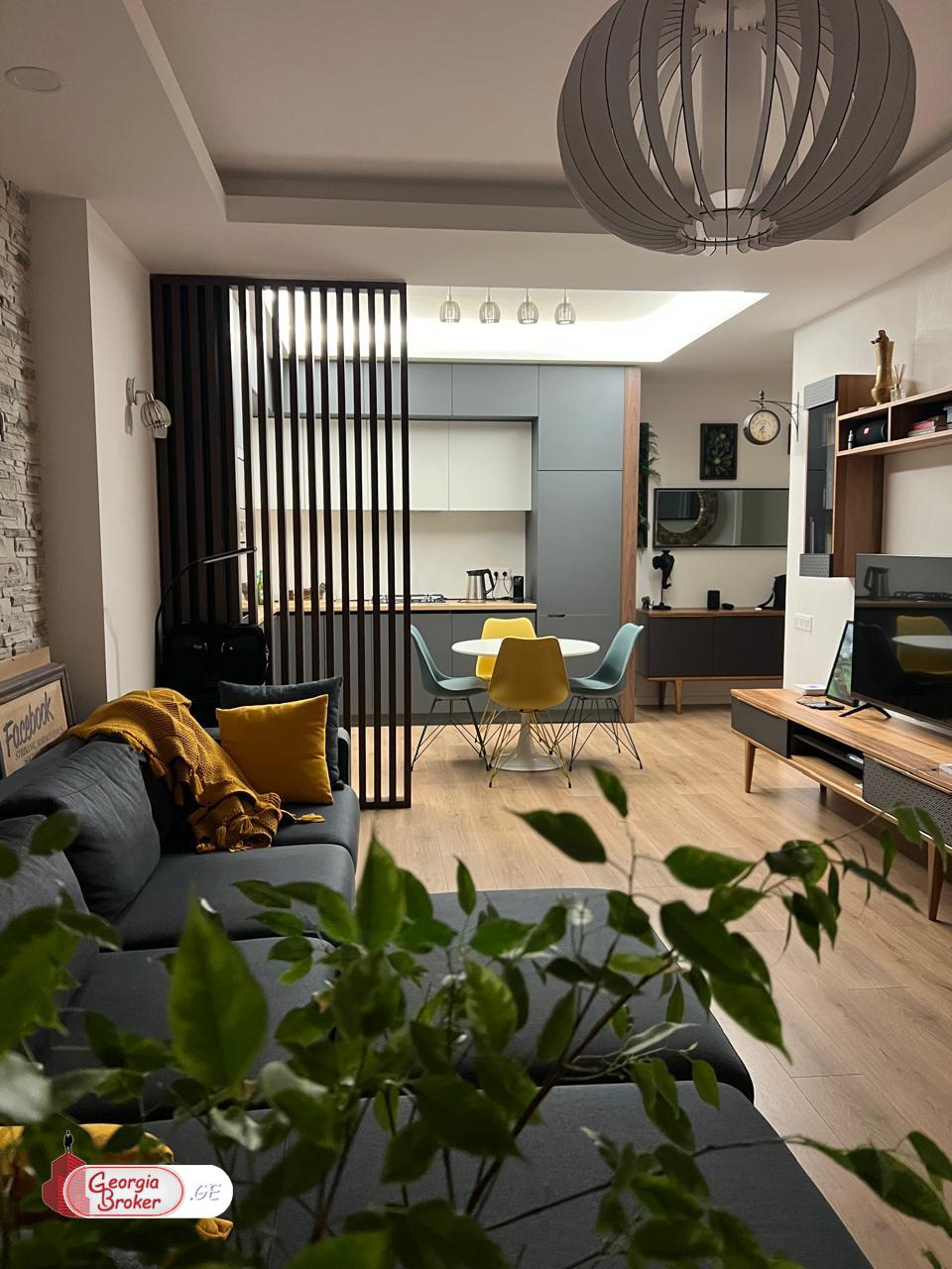 იყიდება ახალი გარემონტებული 2 ოთახიანი ბინა