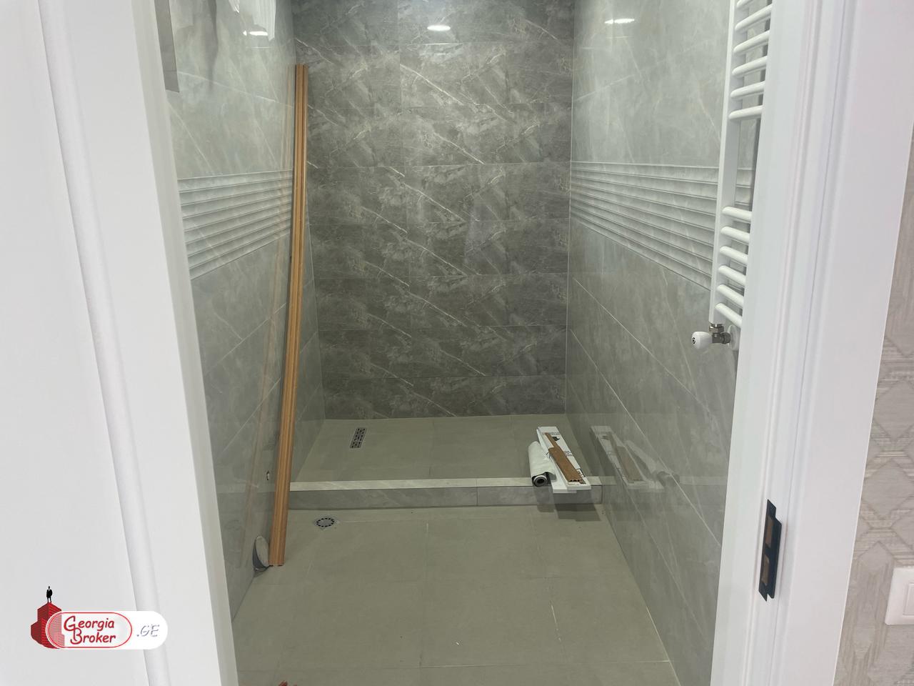 nearly repaired 6-room house for sale