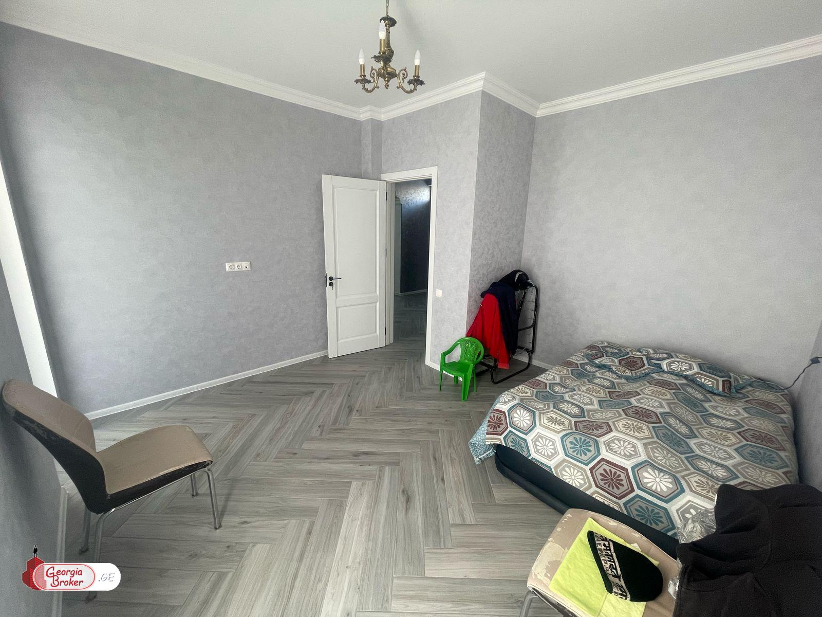 nearly repaired 6-room house for sale