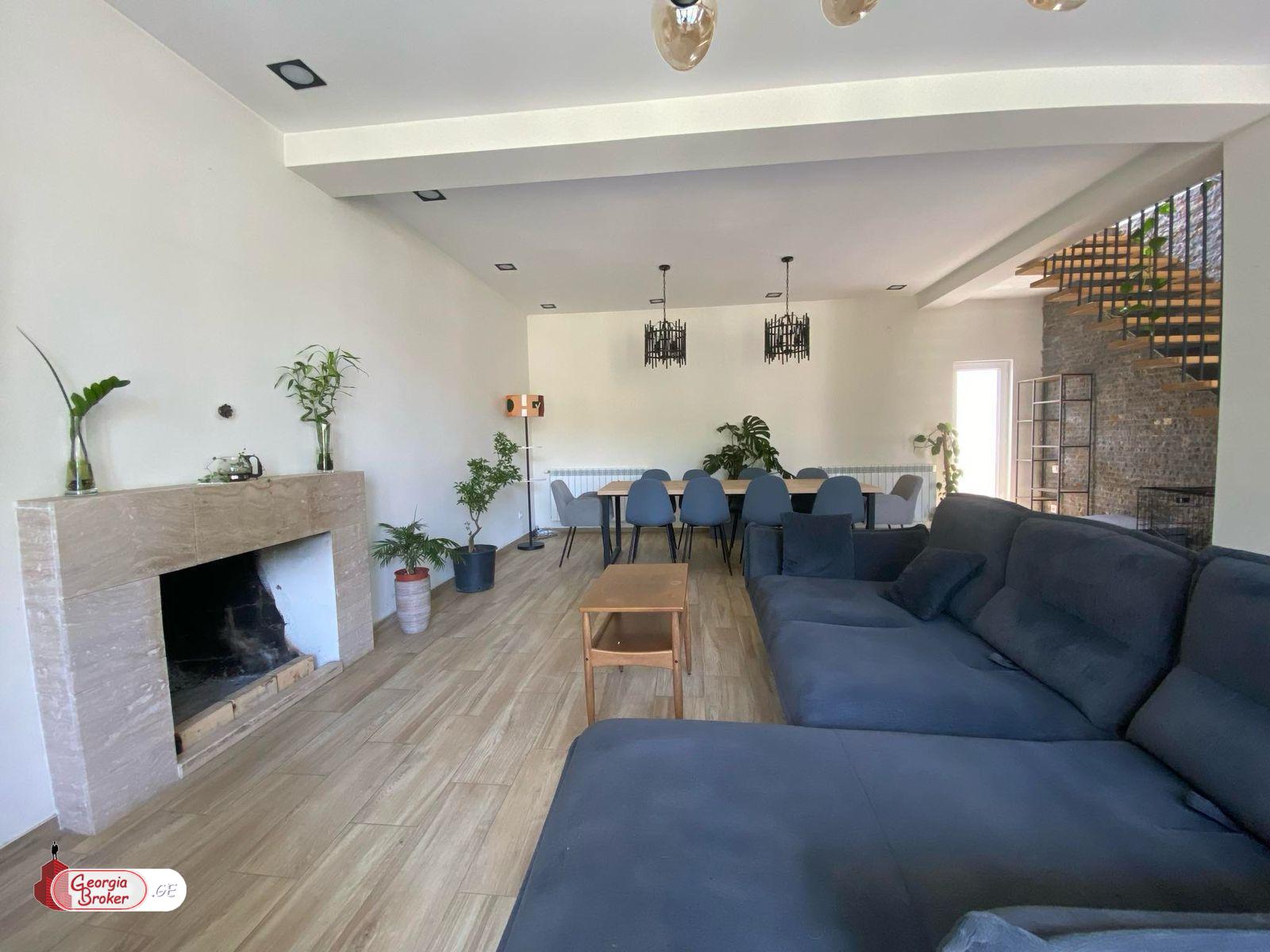 იყიდება ახალი გარემონტებული 6 ოთახიანი სახლი