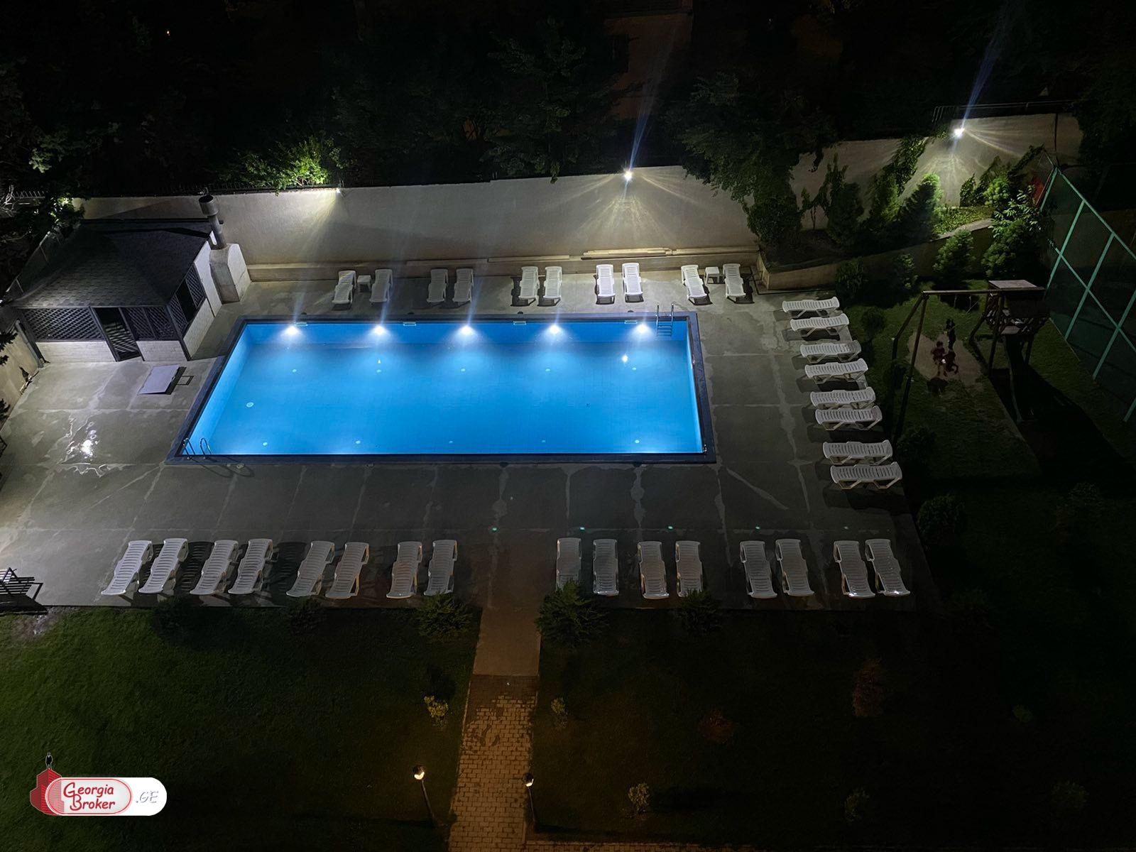 ქირავდება ახალი გარემონტებული 4 ოთახიანი ბინა