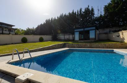 იყიდება ახალი გარემონტებული 6 ოთახიანი სახლი