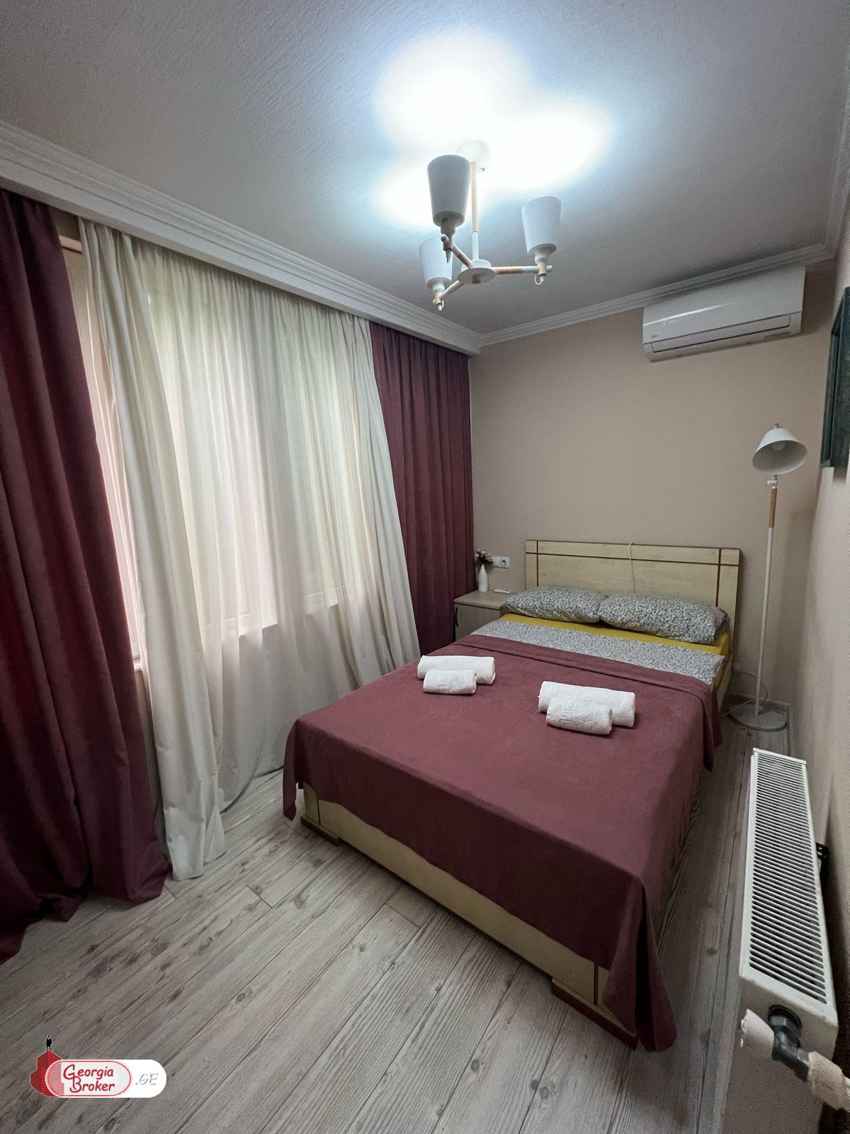 იყიდება ახალი გარემონტებული 5 ოთახიანი ბინა