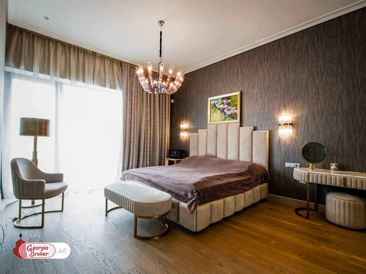 ქირავდება ახალი გარემონტებული 5 ოთახიანი ბინა