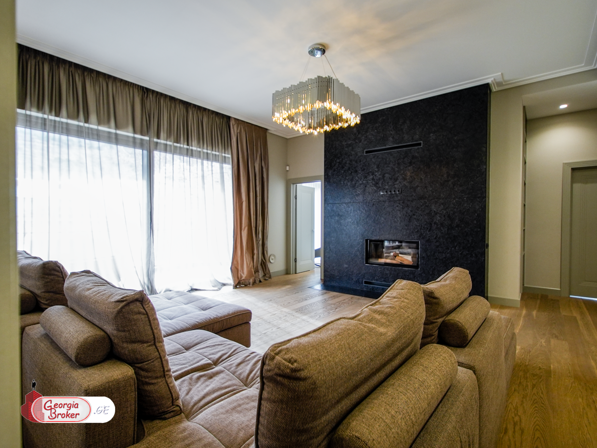 ქირავდება ახალი გარემონტებული 5 ოთახიანი ბინა