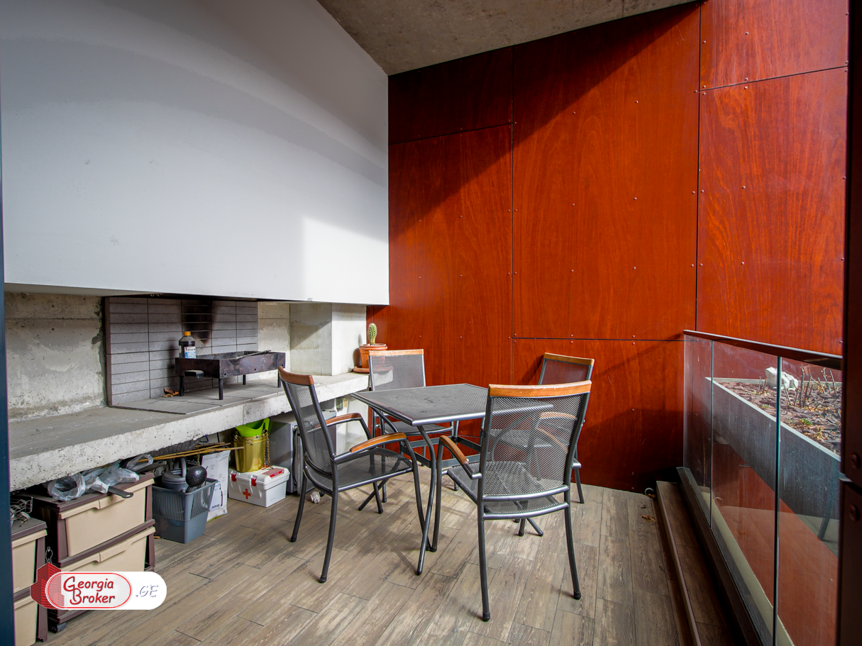 ქირავდება ახალი გარემონტებული 5 ოთახიანი ბინა