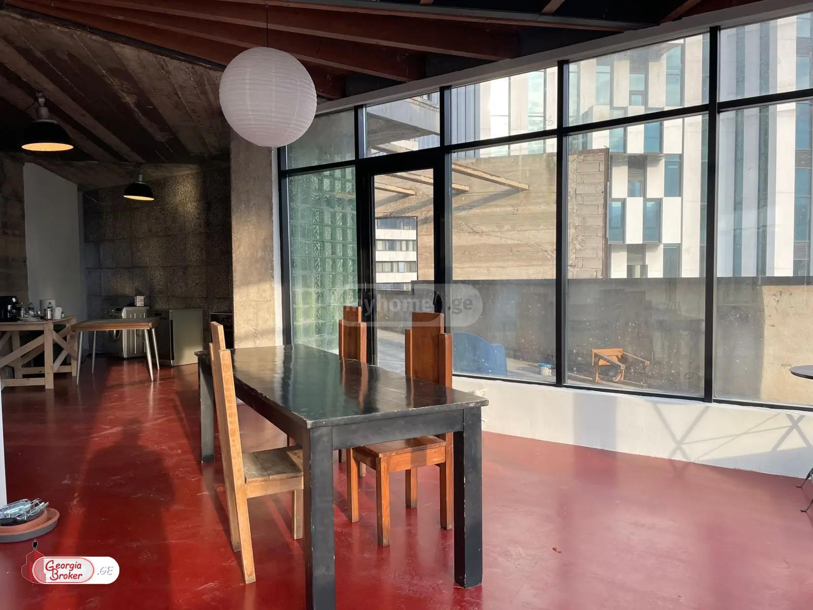 ქირავდება ახალი გარემონტებული საოფისე ფართი