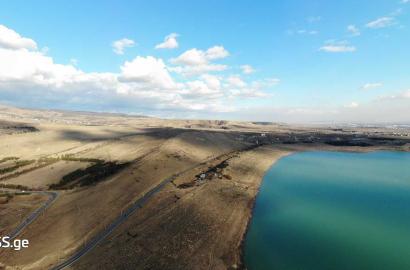 იყიდება 5 ჰა  სამეურნეო მიწის ნაკვეთი თბილისის ზღვაზე