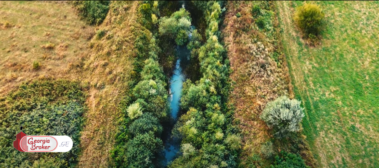იყიდება სამეურნეო მიწის ნაკვეთი ხევსურთსოფელში