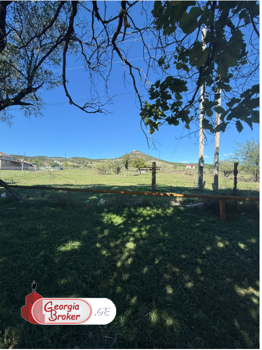 იყიდება  თელეთში ცენტრალური ავტობანის მომიჯნავეთ  მიწის ნაკვეთი