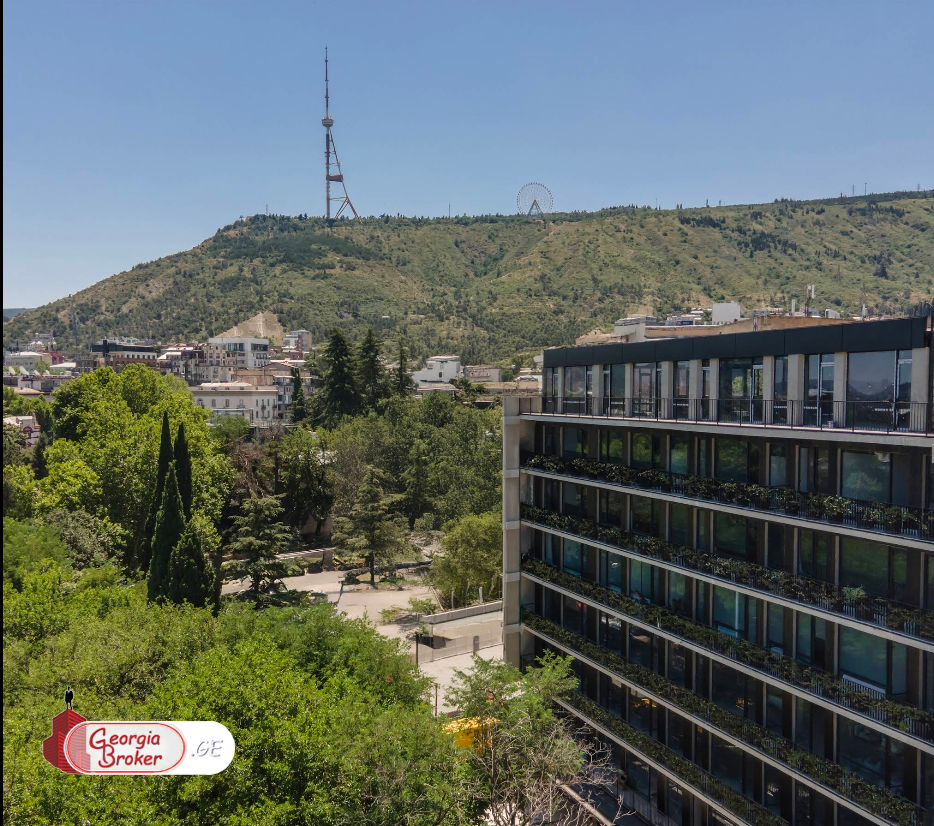ქირავდება ახალი გარემონტებული საოფისე ფართი 834კვ.მ ვერაზე