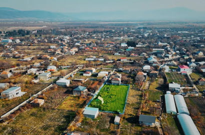 იყიდება სამეურნეო მიწის ნაკვეთი