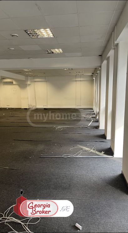 იყიდება ახალი გარემონტებული საოფისე ფართი