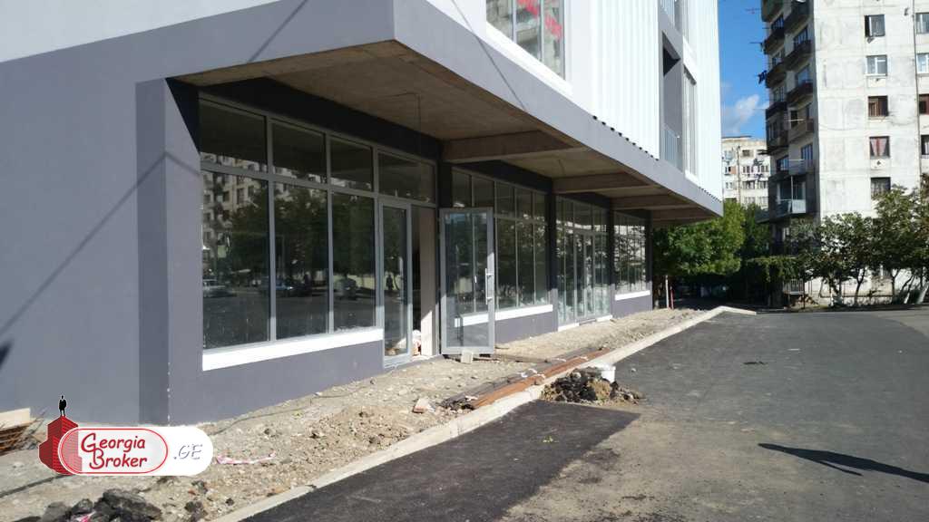 ქირავდება მუხიანში 2200კვ.მ შენობა