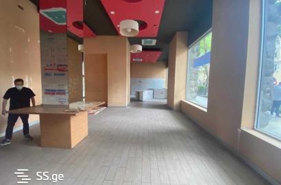 კომერციული ფართი ჭავჭავაძის გამზირზე.