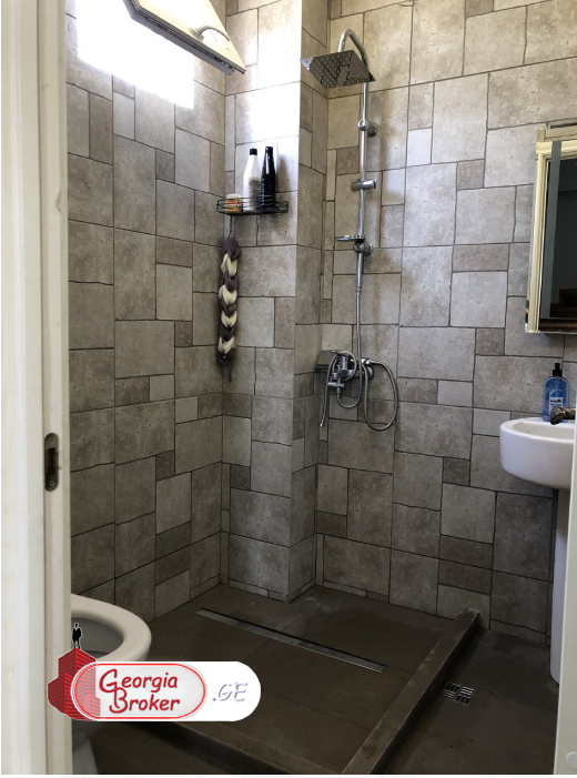 იყიდება ახალი გარემონტებული 7 ოთახიანი სახლი ივერთუბანში