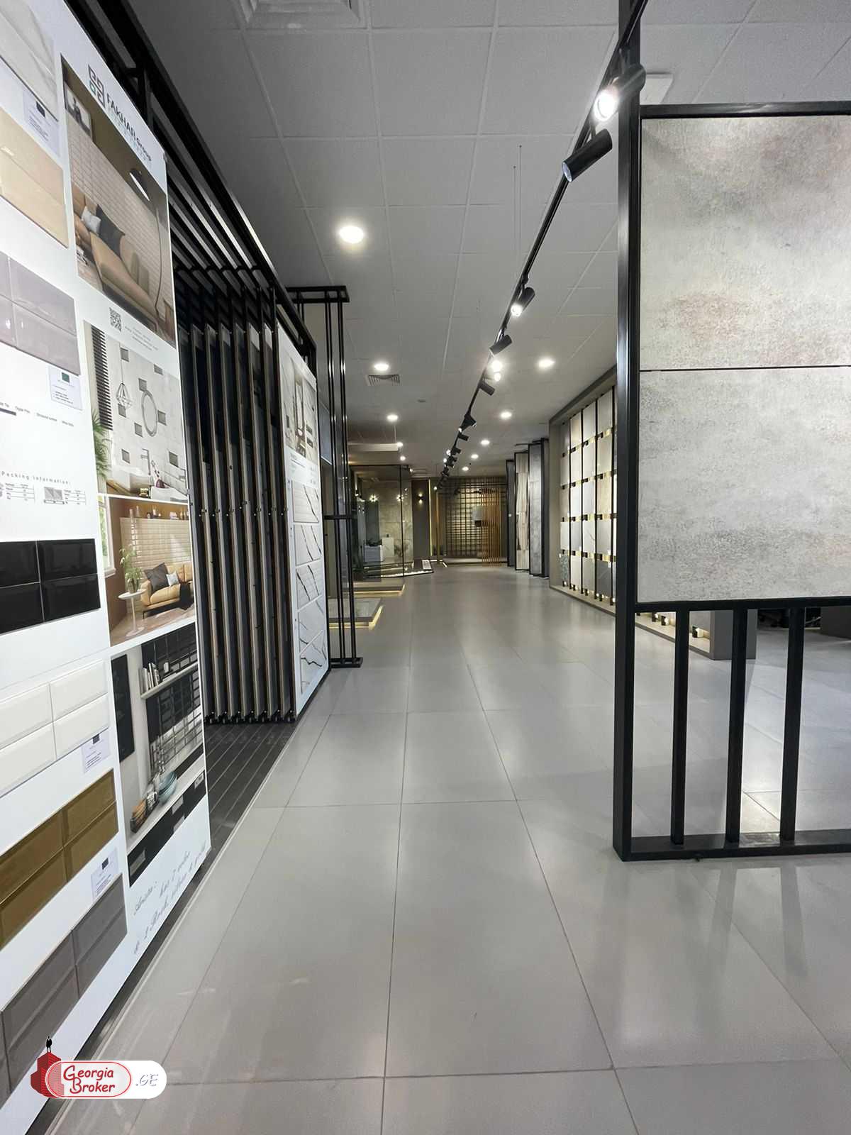 продается торговое помещение с новым ремонтом