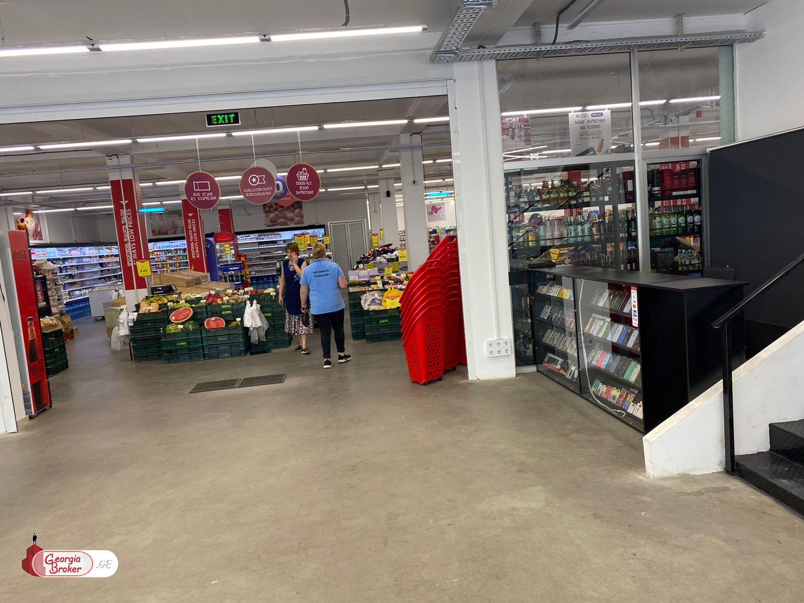 1100კვ.მ კომერციული ფართი ისანში(გაქირავებული)