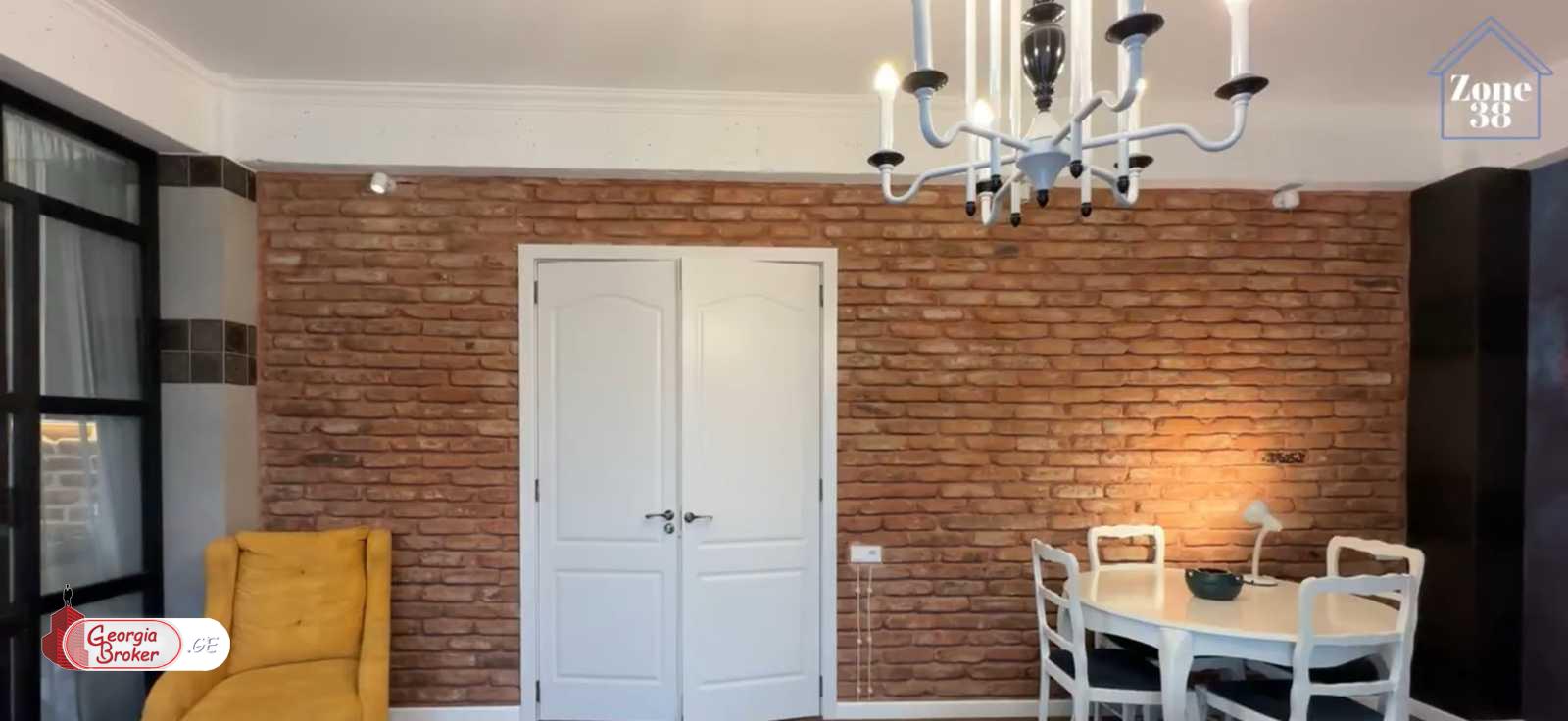 продается квартира с новым ремонтом 4-комнаты