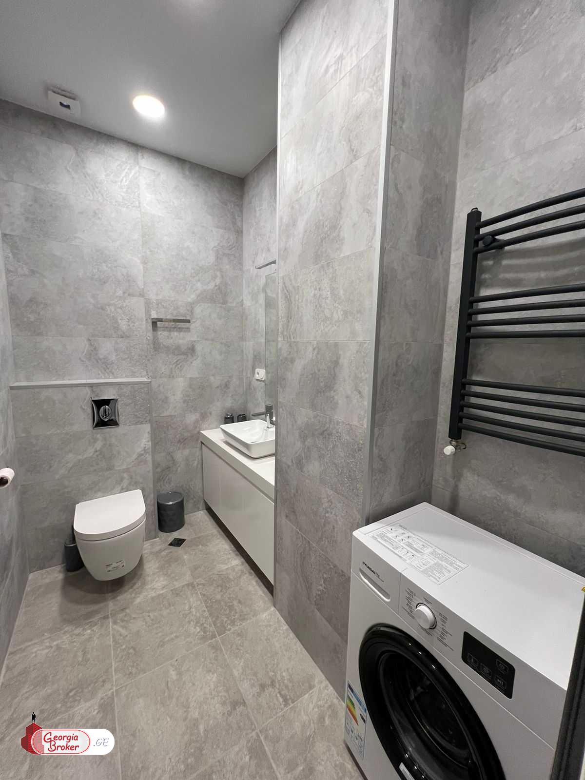 в аренду квартира с новым ремонтом 2-комнаты