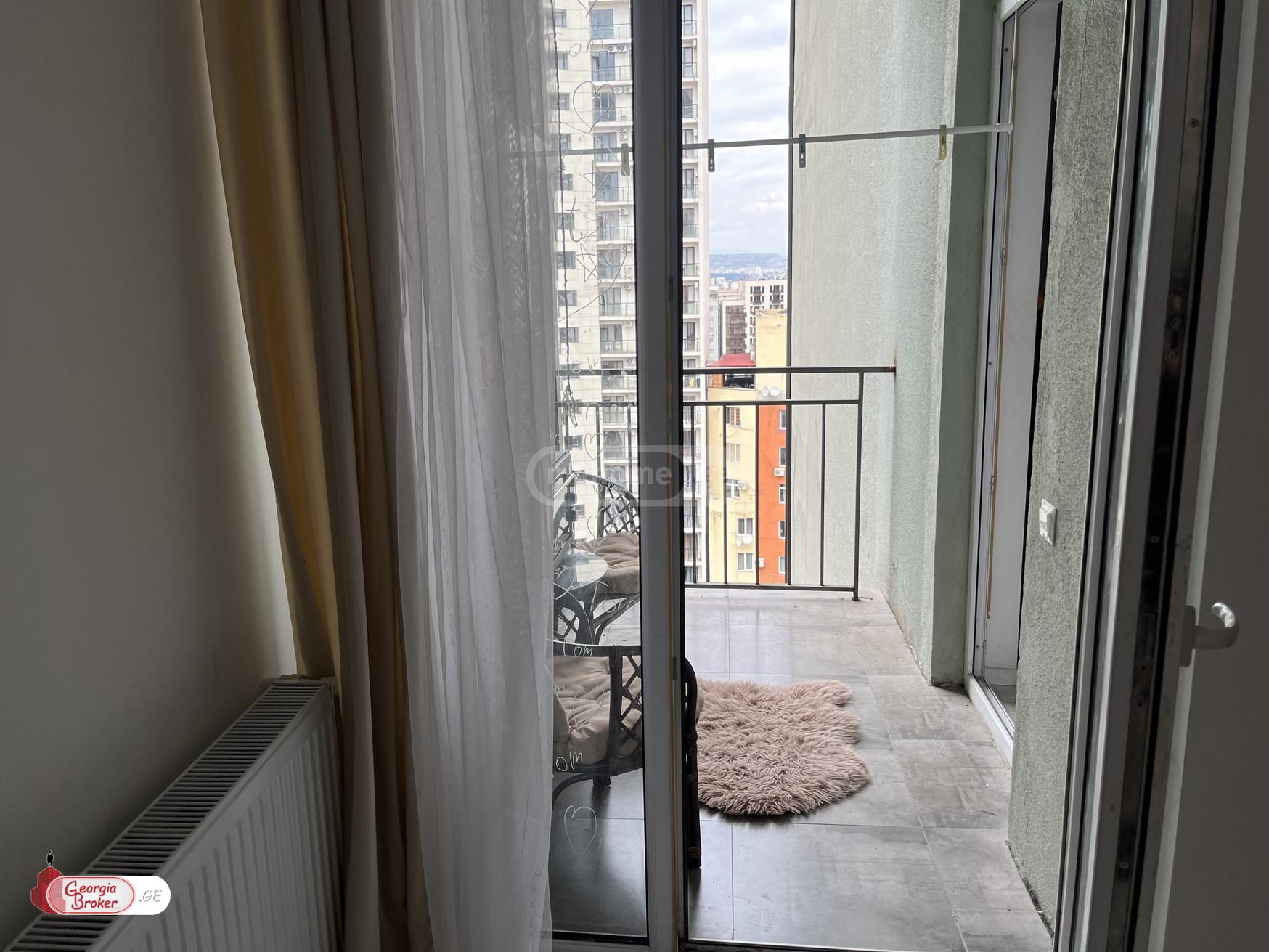 იყიდება ახალი გარემონტებული 4 ოთახიანი ბინა