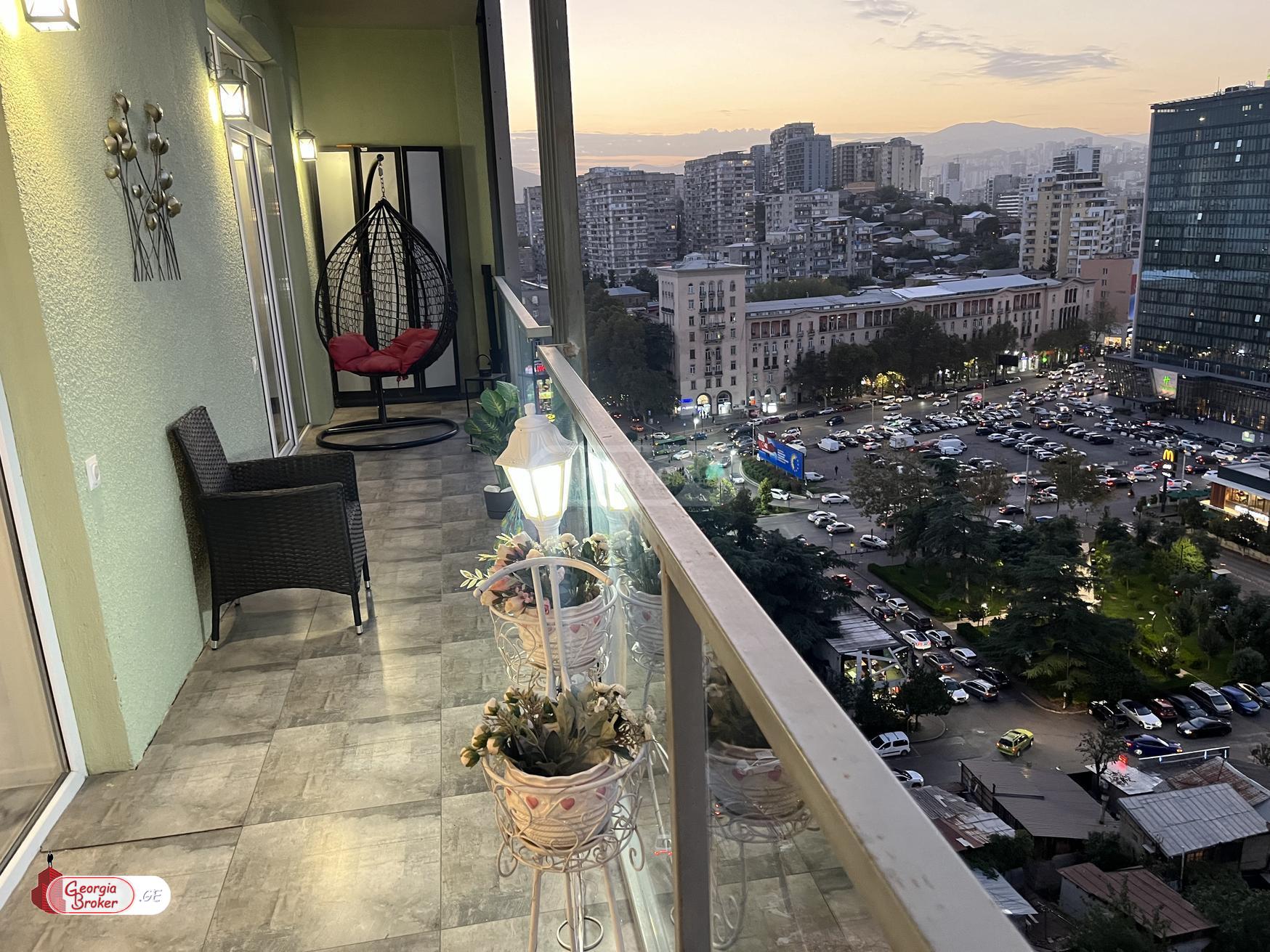 იყიდება ახალი გარემონტებული 4 ოთახიანი ბინა