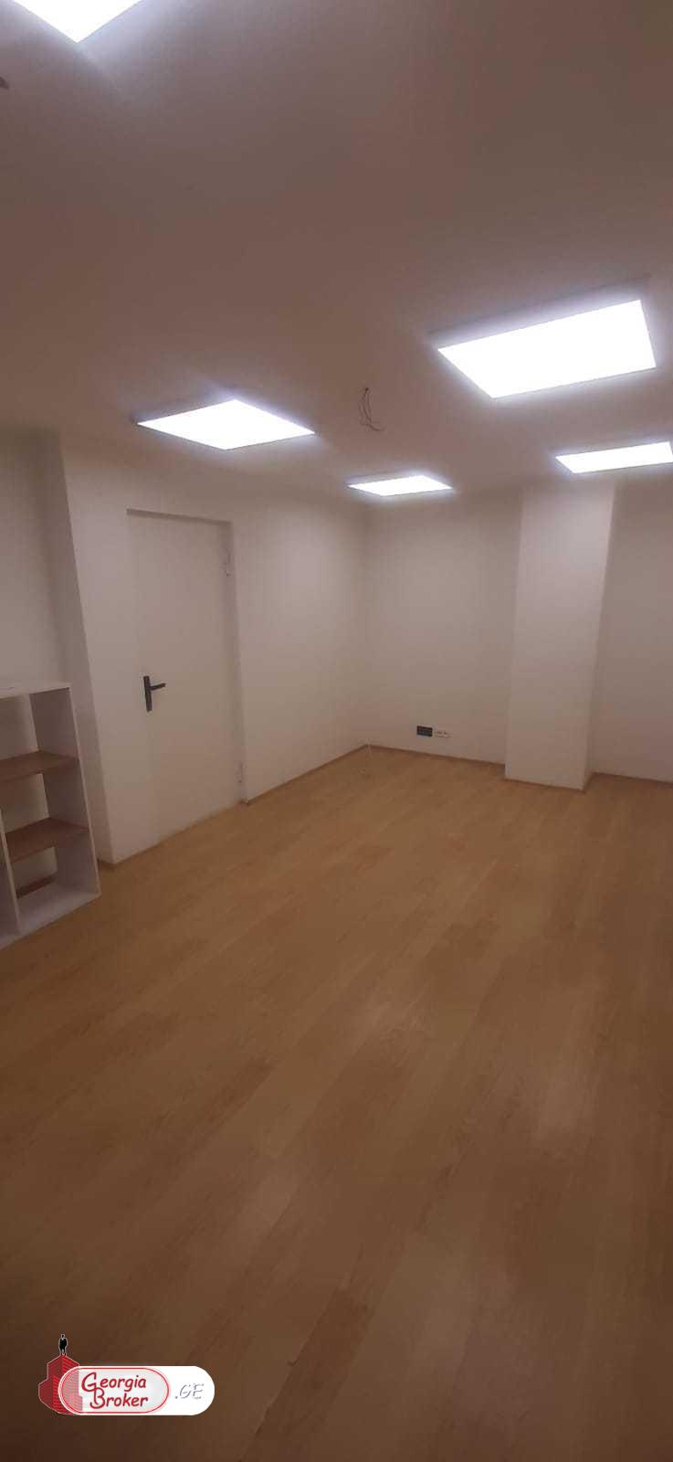 ქირავდება ახალი გარემონტებული უნივერსალური ფართი