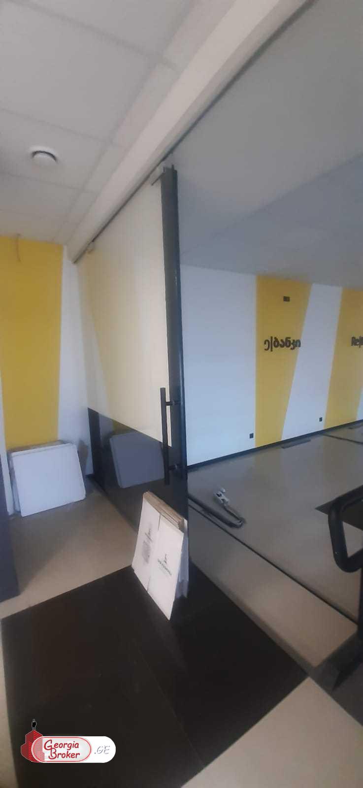 ქირავდება ახალი გარემონტებული უნივერსალური ფართი