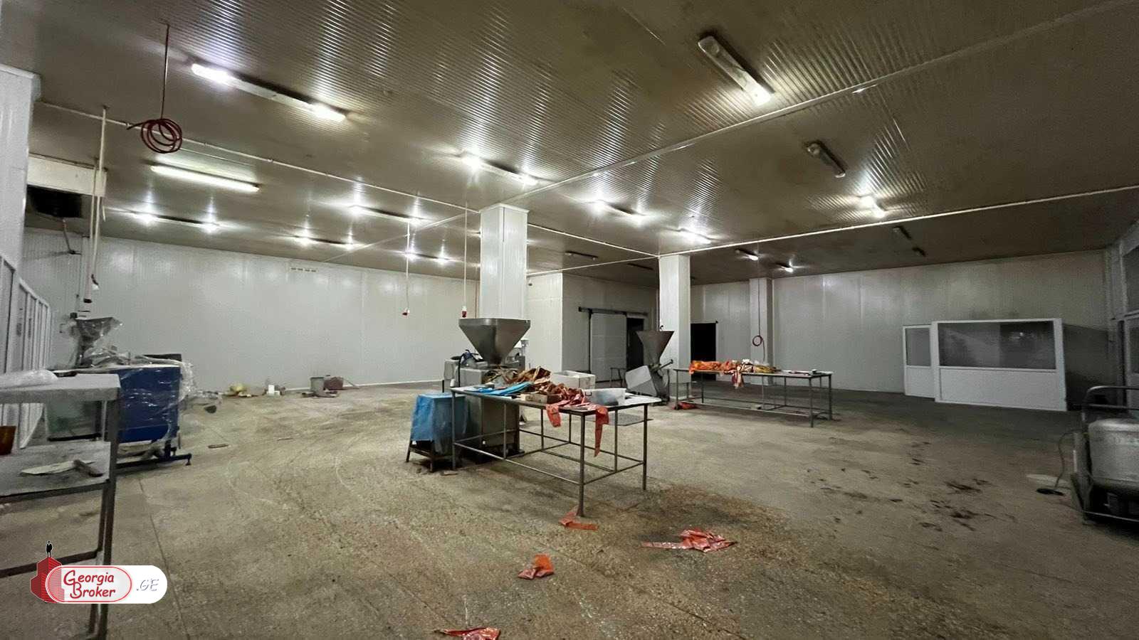 nearly repaired production space for rent