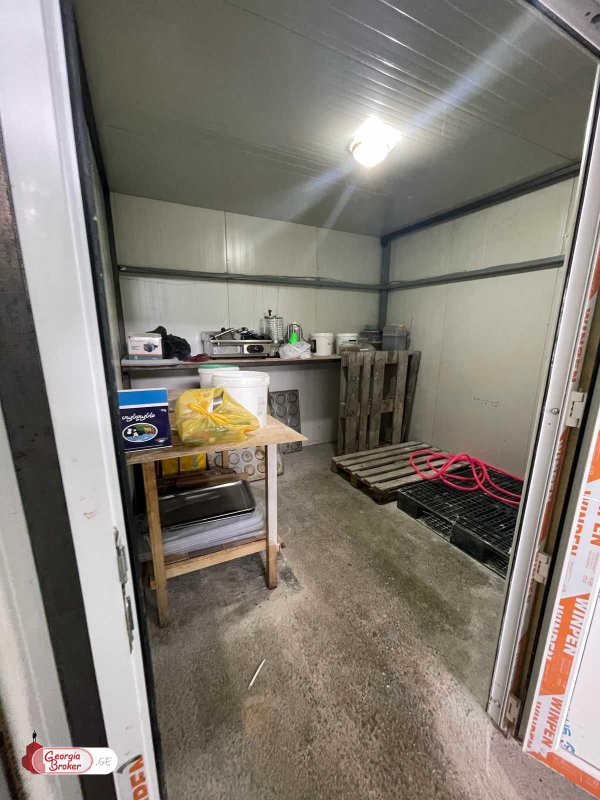 nearly repaired production space for rent