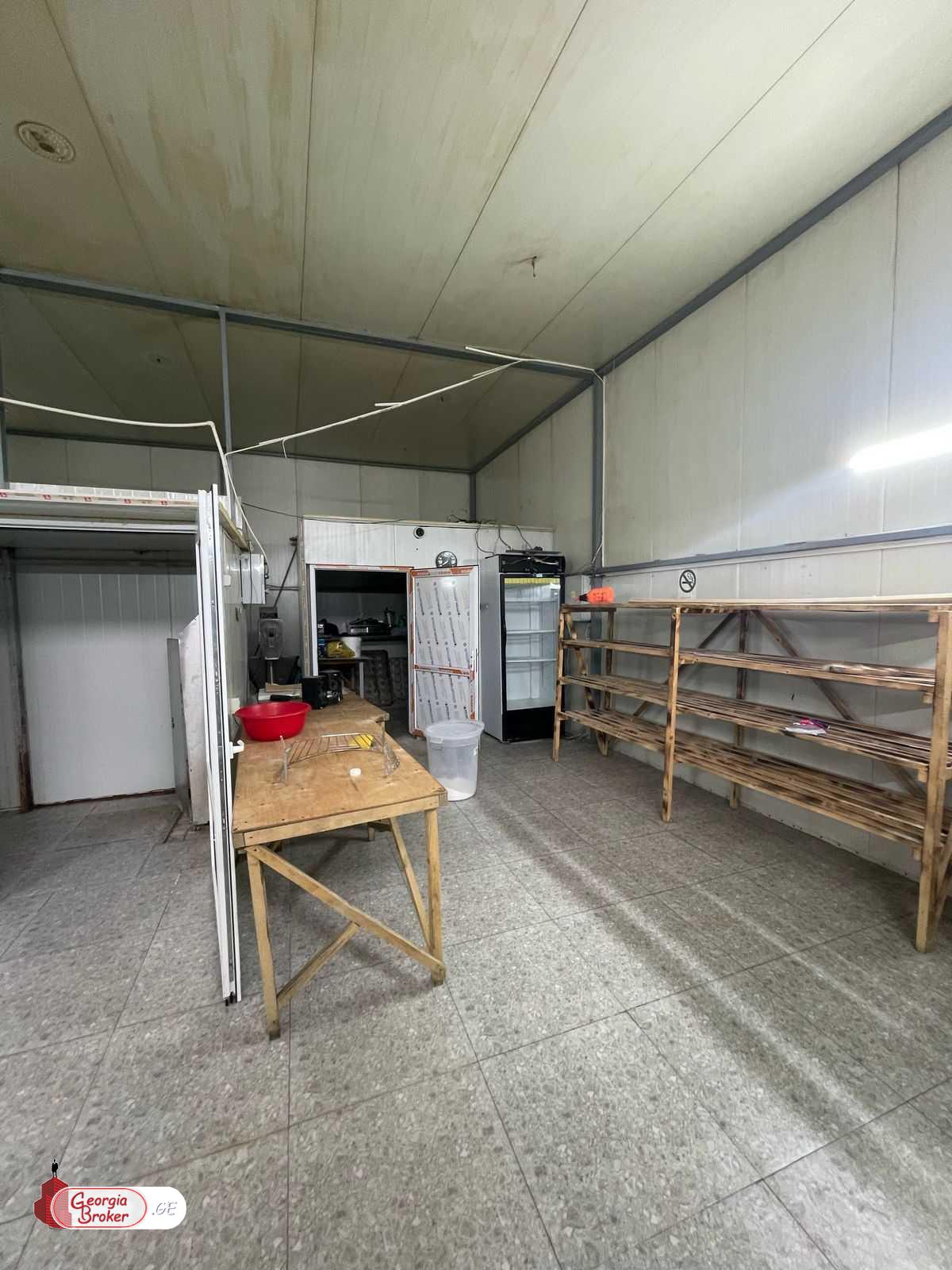 nearly repaired production space for rent