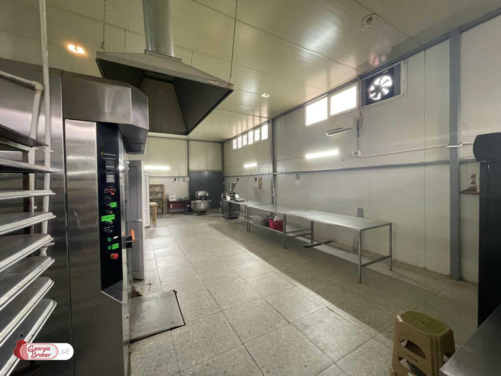 nearly repaired production space for rent