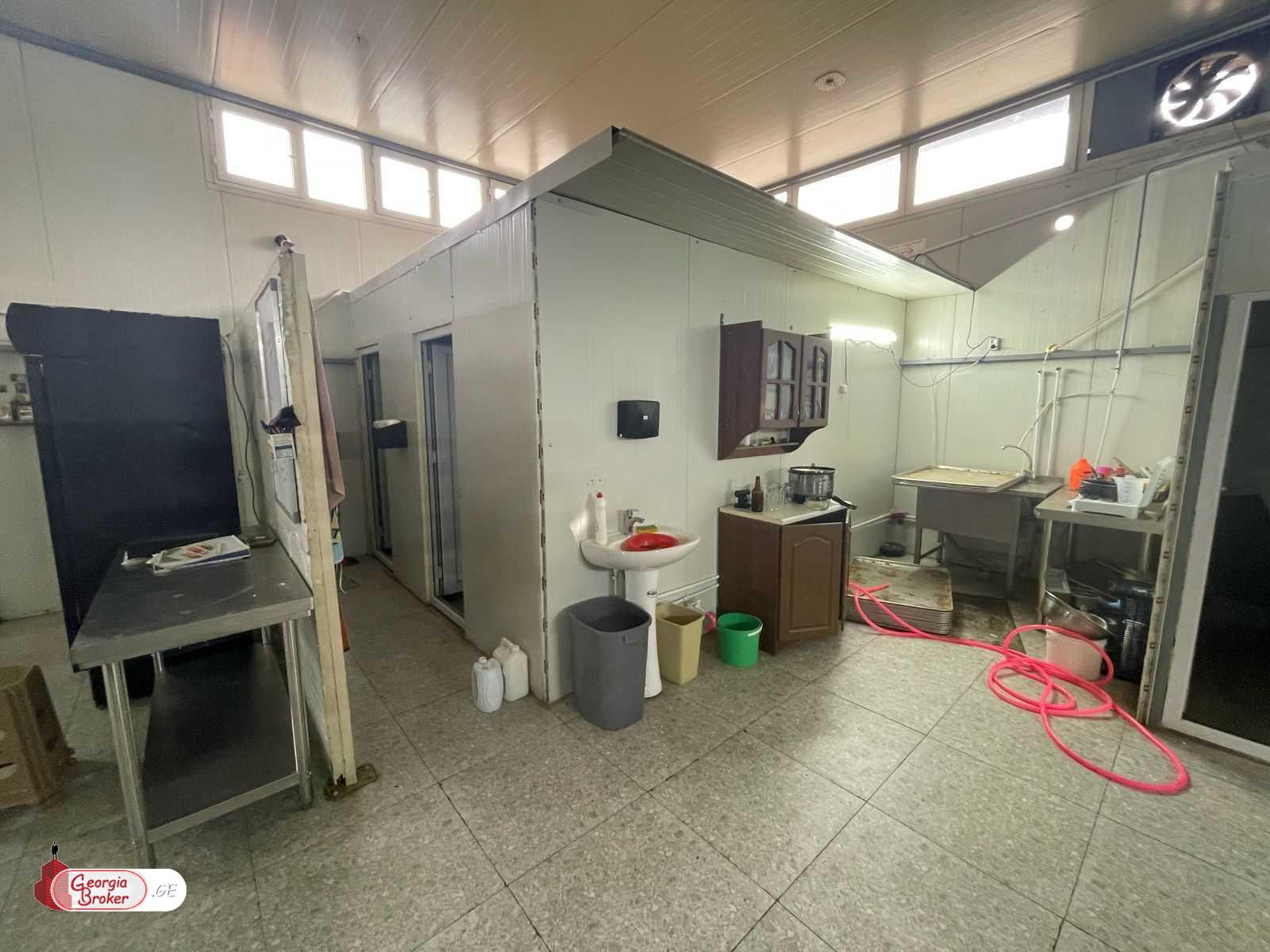 nearly repaired production space for rent