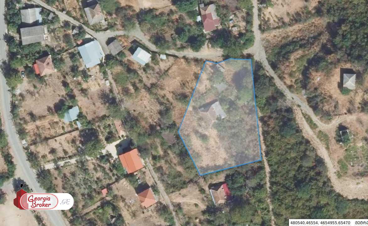 იყიდება ძველი გარემონტებული 3 ოთახიანი სახლი