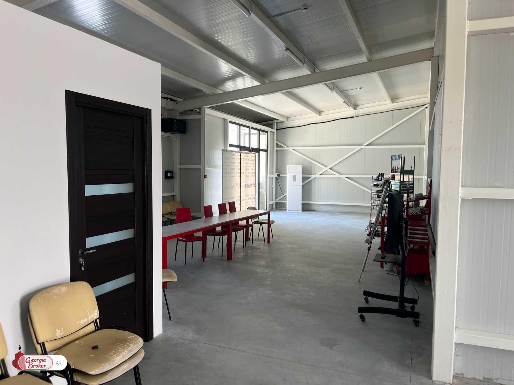 ქირავდება ახალი გარემონტებული უნივერსალური ფართი