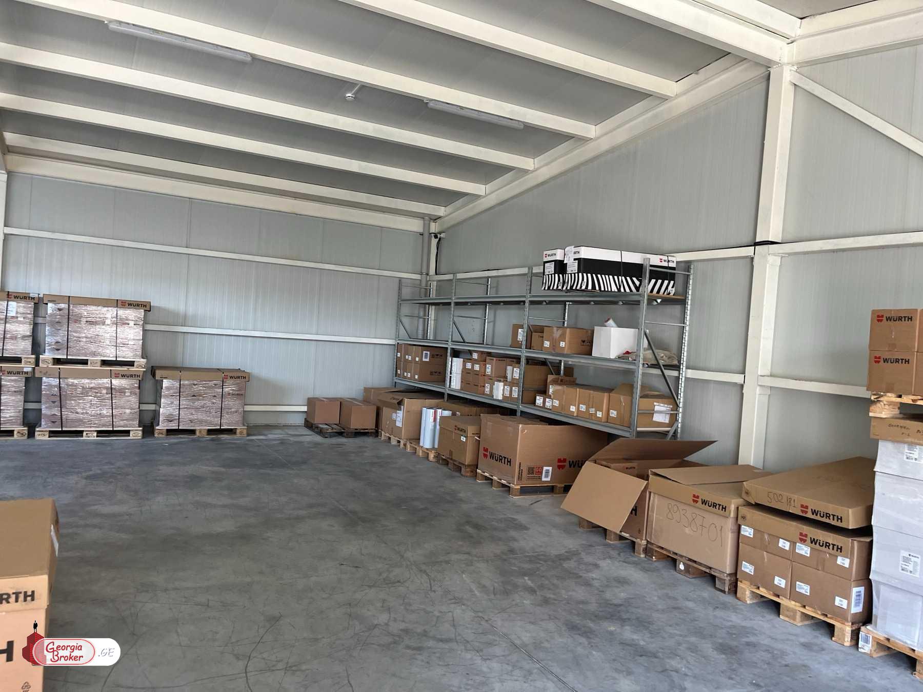 ქირავდება ახალი გარემონტებული უნივერსალური ფართი