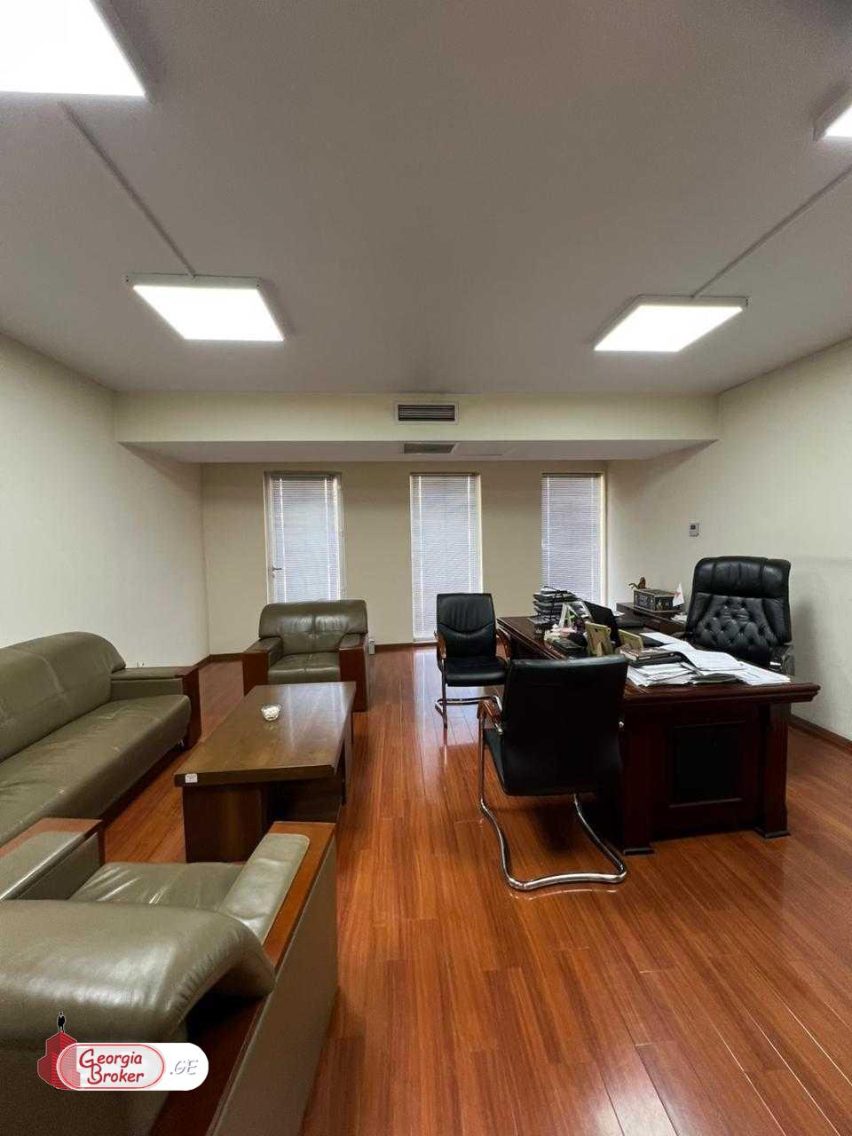 ქირავდება ახალი გარემონტებული საოფისე ფართი